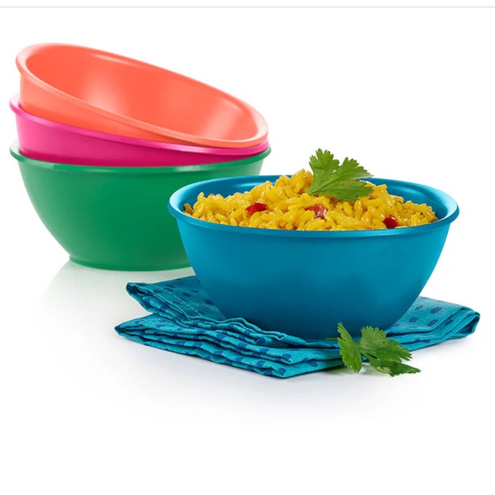 Tupperware microwave safe small bowl set